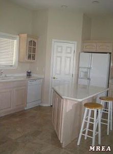 Center Island in Kitchen