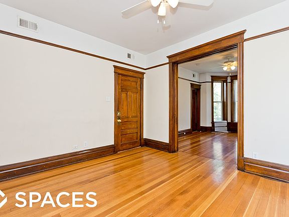 3rd image of 851 W Wellington Ave #Unt3