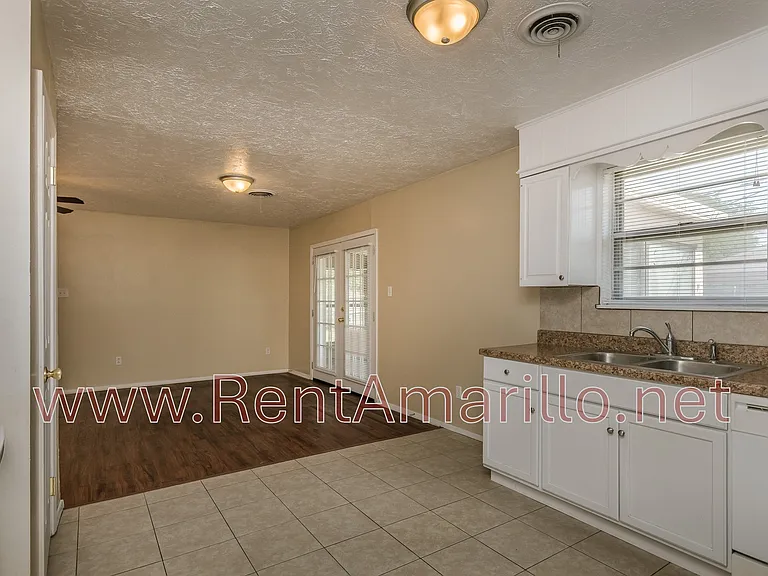 3305 Mockingbird Ln — Photo 8