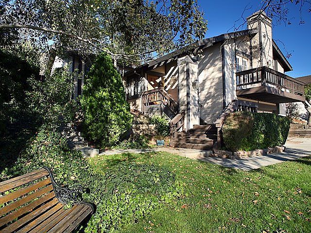 Great curb appeal.