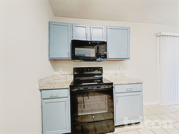 5th image of 2980 Lagoon Ave