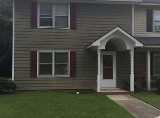 101 Rollingwood Dr, Dunn, NC 28334