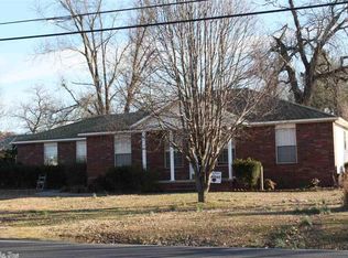 415 E 6th St, Waldron, AR 72958