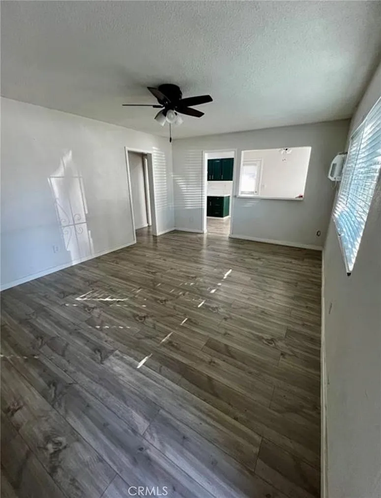 3 bed, 1008 sqft, $2,950 — Photo 3
