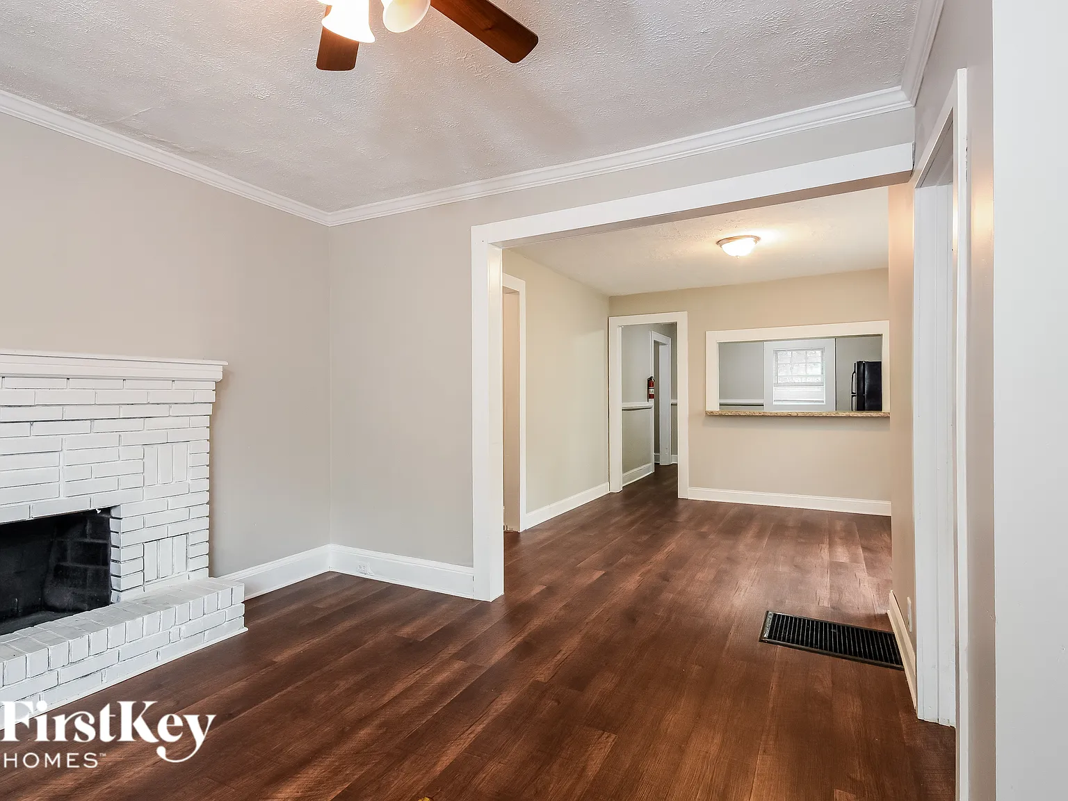 2 bed, 1.0 bath, 1010 sqft, $1,870 — Photo 4
