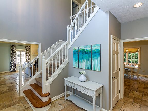 2nd image of 4590 Ivywood Ct