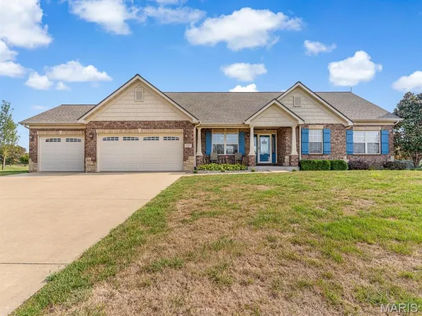 4009 Autumn Oak Dr, Smithton, IL 62285