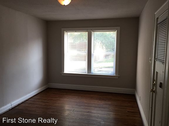 5th image of 3254 Delor St APT 1W