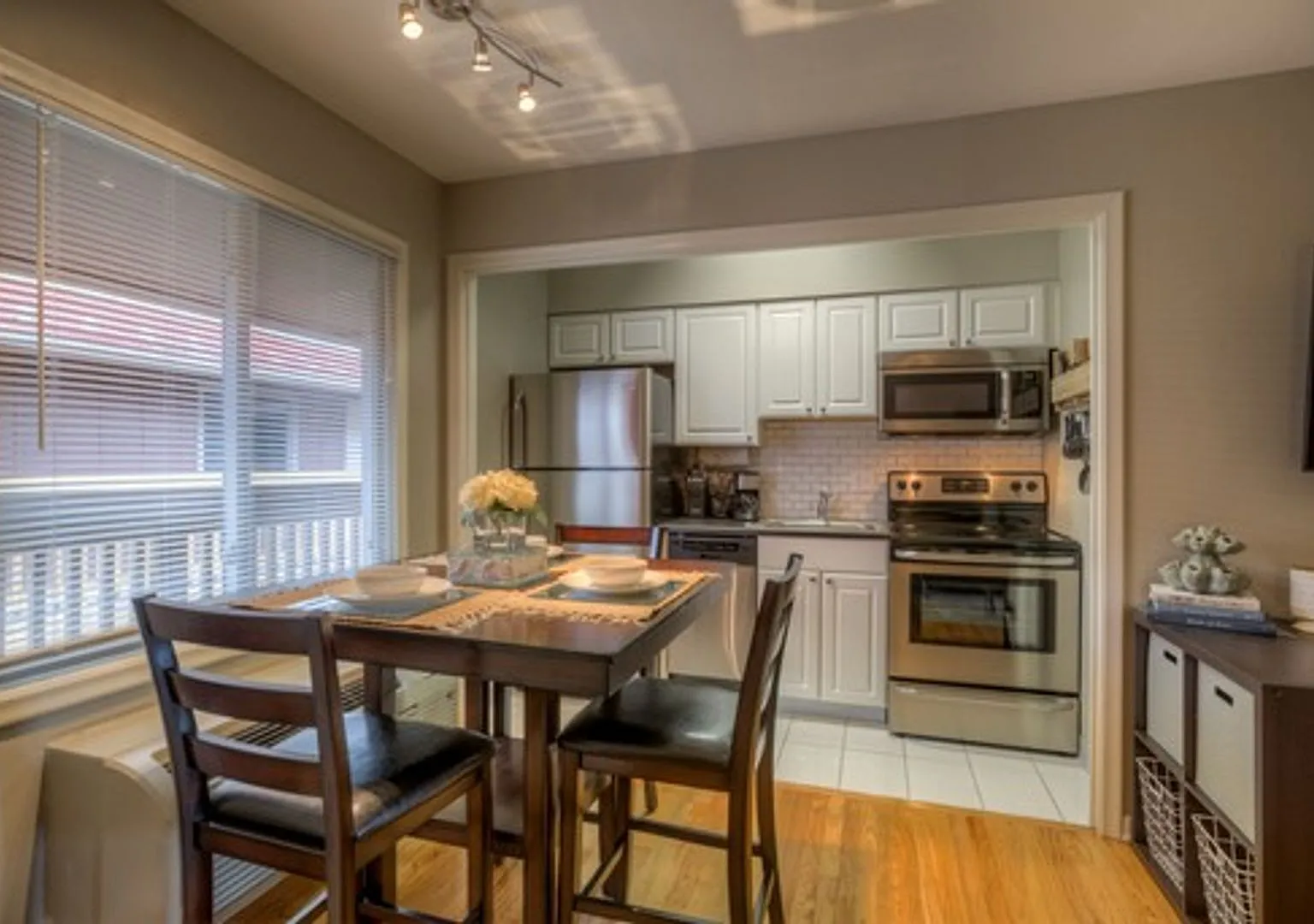 Cozy One-Bedroom at The Slips at Blackstone Includes In-Unit Laundry! Limited-Time Special $99 De... — Photo 1