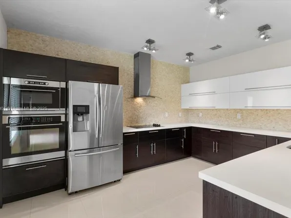 8773 SW 220th Ln, Cutler Bay, FL 33190