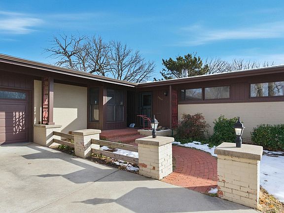 3rd image of 2434 N Coolidge Ave
