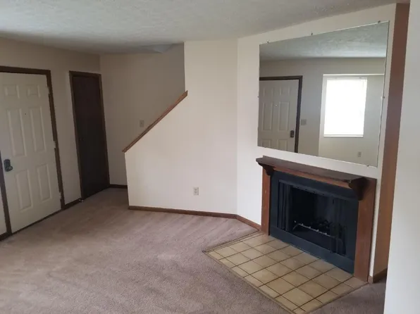 1721 Worthington Run Dr, Columbus, OH 43235