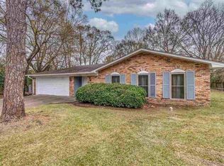 5740 Beechcrest Ct, Jackson, MS 39211