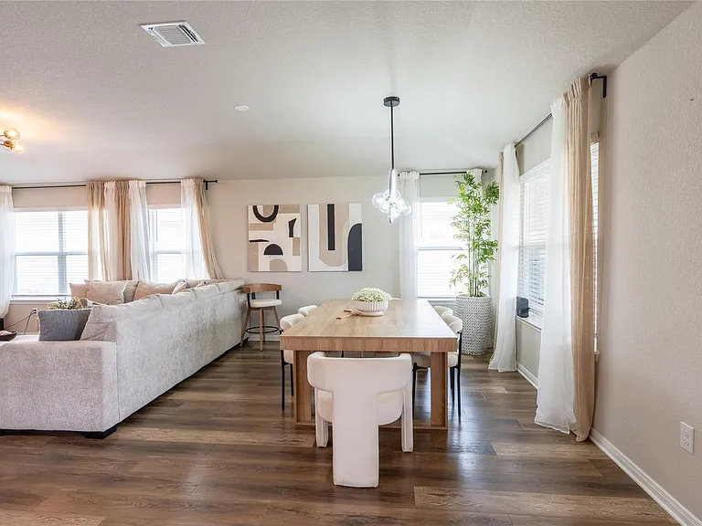 123 Stellamar Dr — Photo 8
