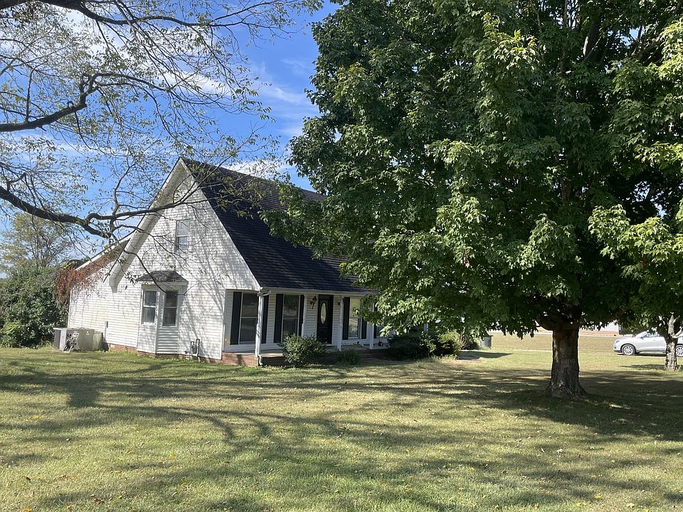 2nd image of 496 Fowler Ford Rd