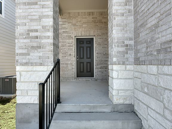 5th image of 13774 Birch Crossing