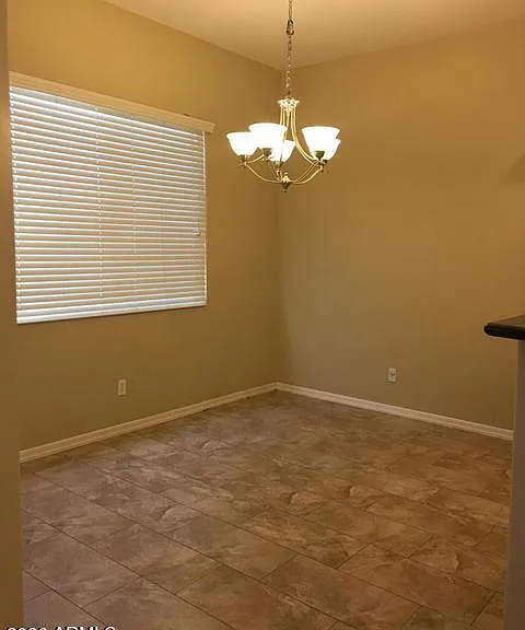2417 E Iris Dr — Photo 19