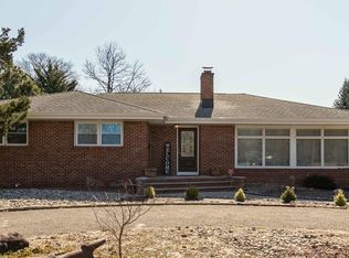 126 Riverside Ave, Lyndhurst, NJ 07071