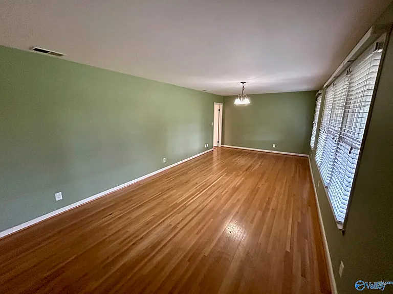 5623 Alta Dena St SW — Photo 3