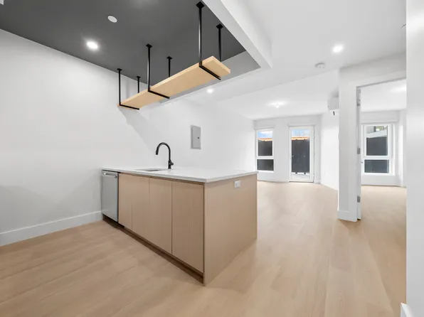 77-63 Vleigh Place image 2 of 17