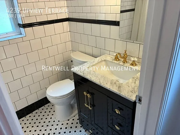 4239 Upview Ter — Photo 11