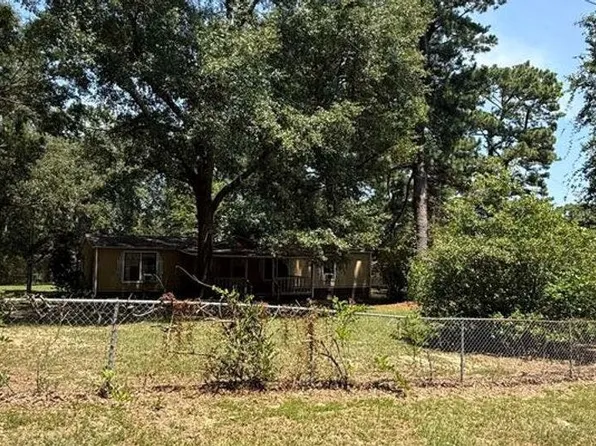 10 Rockenbach Rd, Hattiesburg, MS 39401