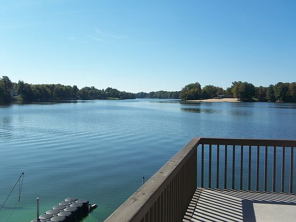 2nd image of 1955 Calabria Ln