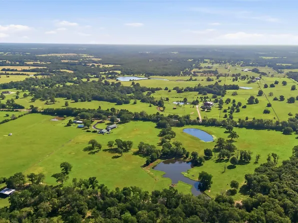 11082 Us Highway 75 S, Leona, TX 75850