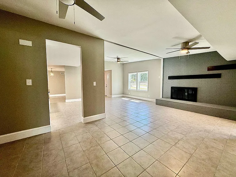 137 Forest Hills Dr — Photo 17