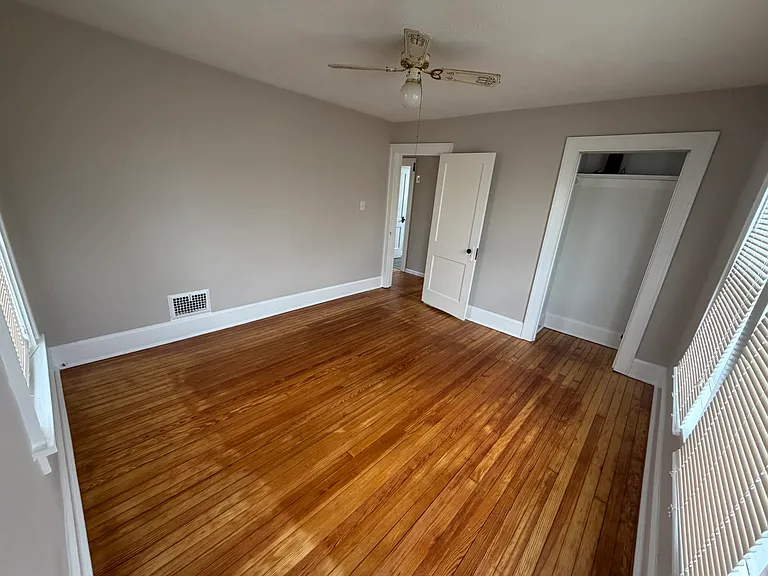 1447 Humbolt Ave — Photo 14