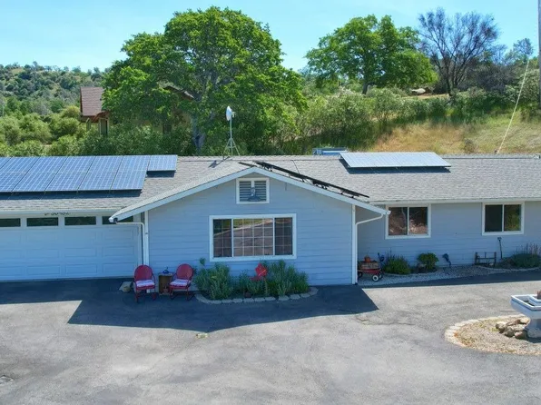 30482 Sentinel Dr, Coarsegold, CA 93614