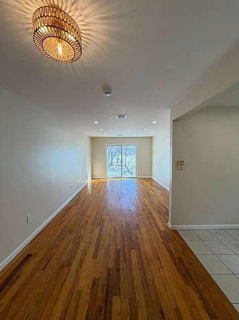 1st image of 151 S Munn Ave Floor 3