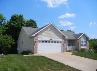 2081 Meramec Meadows Dr, Fenton, MO 63026