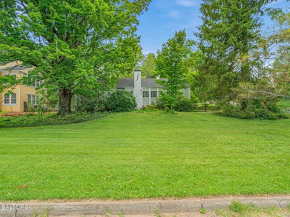 4th image of 726 Scenic Dr