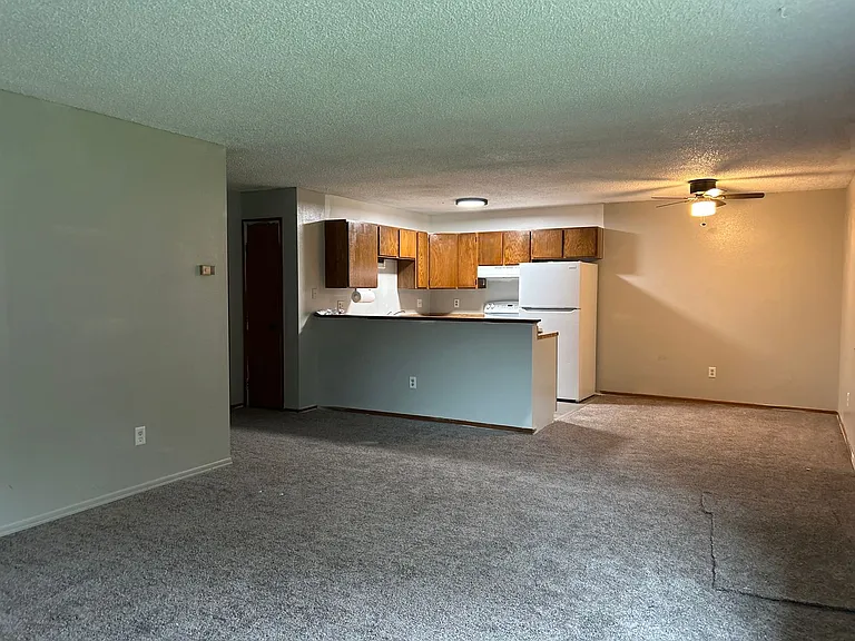 1120 Joyce Dr — Photo 15