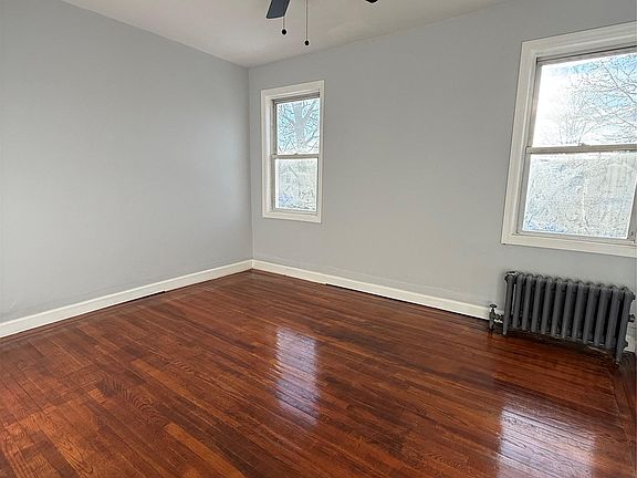 5th image of 11638 Lincoln Street