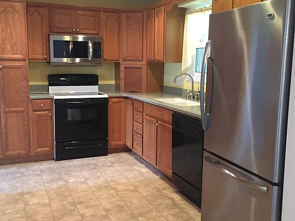 2nd image of 8232 Green Valley Dr