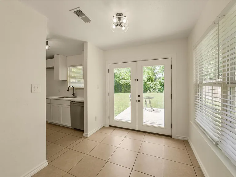 18147 Dinner Creek Dr — Photo 22