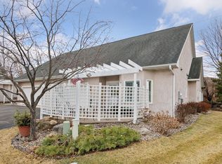 730 Cherrywood Cir, Waconia, MN 55387