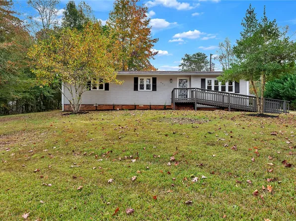 401 Margie Ct, Seneca, SC 29678