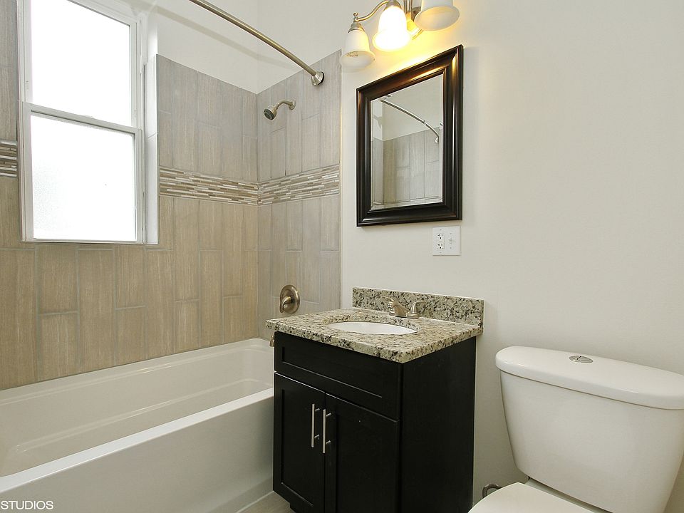 1st image of 7549 S Saginaw Ave #1