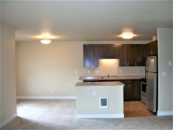 5th image of 13702 NE 9th Pl #11207