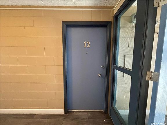 3rd image of UNIT 12-405 Lorne STREET N