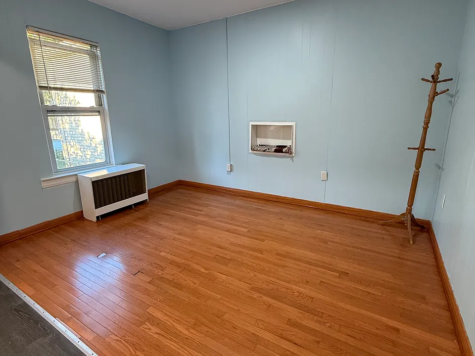 30 Logan Ave #2