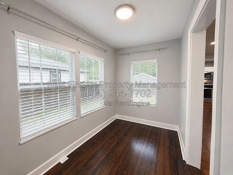 1293 Hamilton St — Photo 11