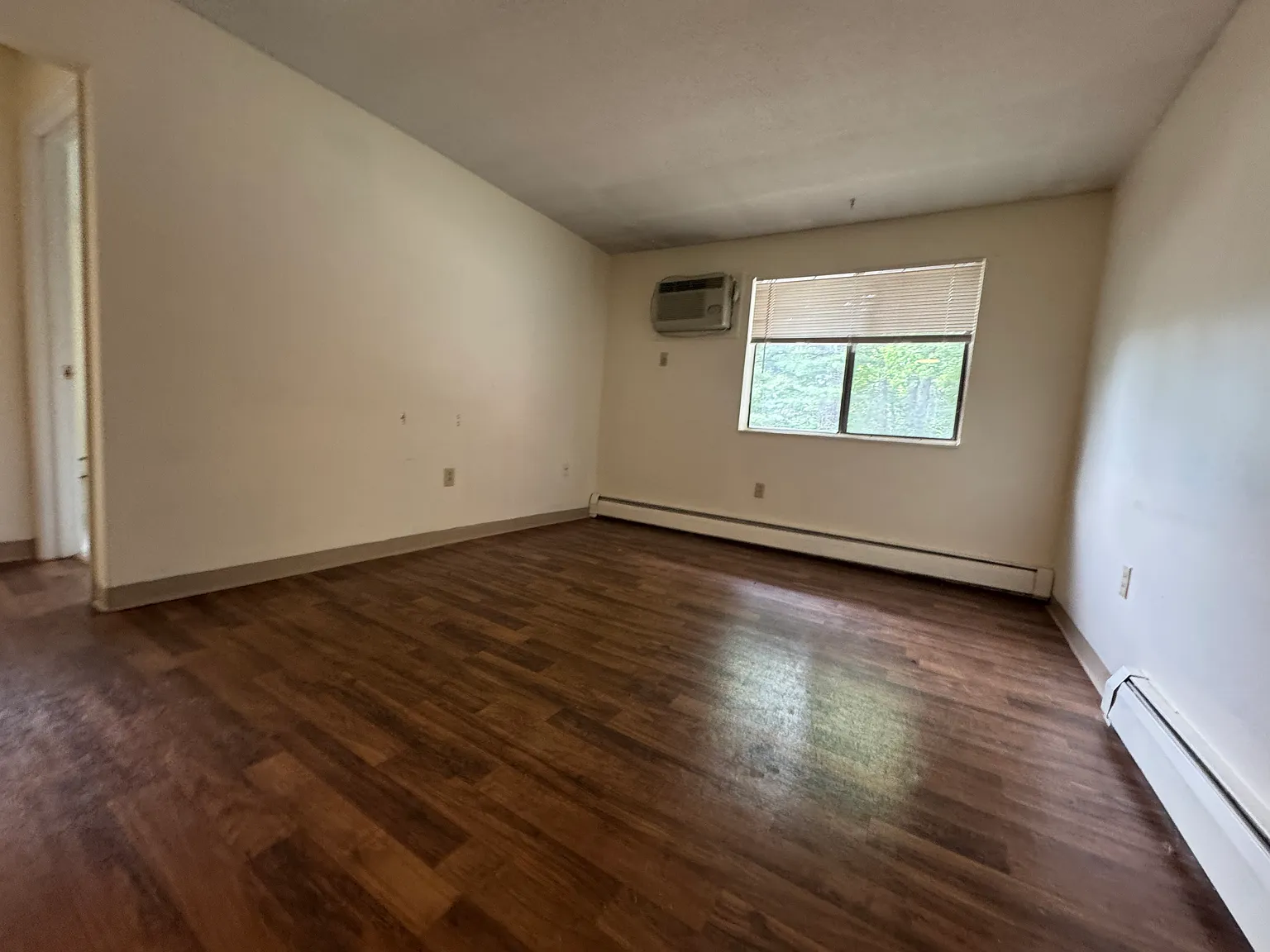 2 bed, 640 sqft, $1,795 — Photo 3
