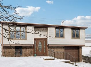 1308 Enfield Ct, Bridgeville, PA 15017