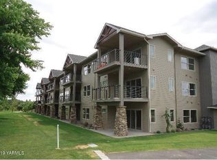 8905 Occidental Rd UNIT 201, Yakima, WA 98903