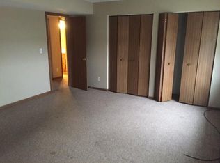 2390 Bicentennial Ave APT 6, Crest Hill, IL 60403