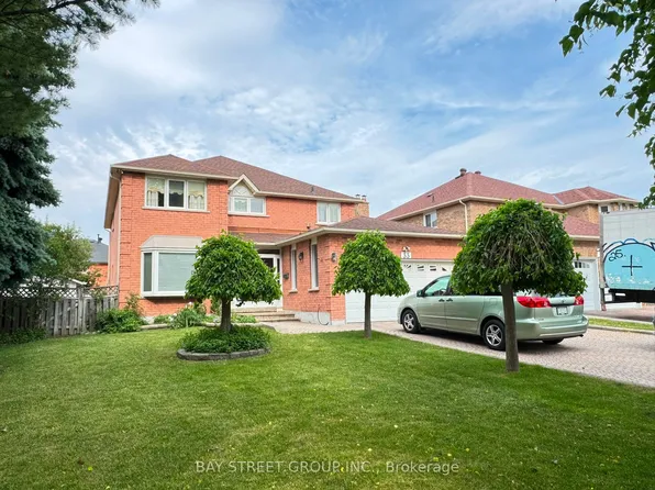 33 Northolt Cres, Markham, ON L3R 6P6